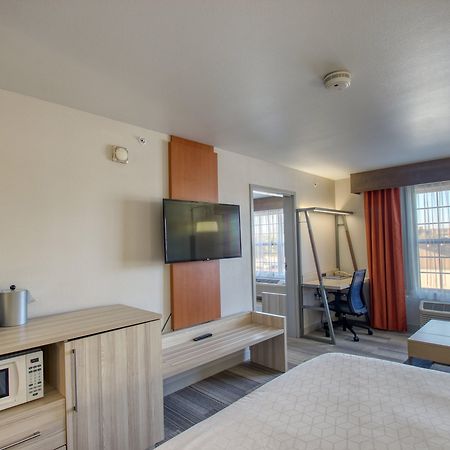 Holiday Inn Express Hotel & Suites Milwaukee Airport By Ihg Екстер'єр фото